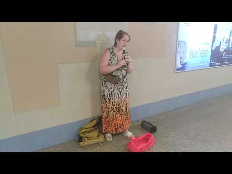 Видео: Уличные музыканты. Блок флейта.