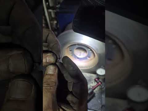 Видео: Проточка  тормозных дисков!