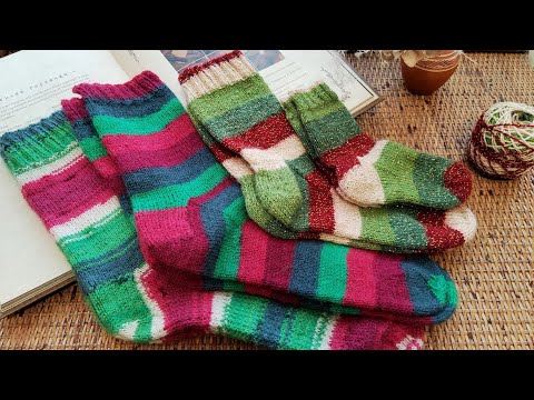 Видео: Как связать одинаковые носки из секционной пряжи #crochet #knitting #вязание  #вязаныеноски