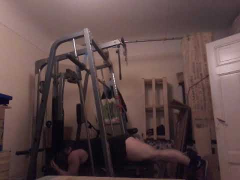 Видео: Бицепс бедра сгибание ног лёжа 3серия 7подход 5кг 16р, Kājas guļus 3sērija  7piegājiens 5kg 16r