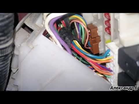 Видео: Снятие монтажного блока Nissan Note