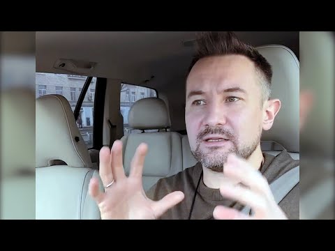 Видео: Почему у вас бывают кровянистые выделения.