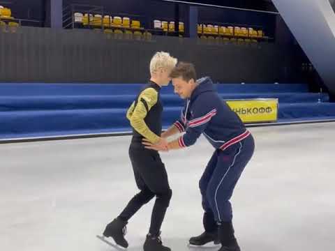 Видео: Даня Милохин на голове у Энберта.