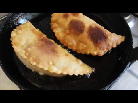 Видео: Чебуреки с мясом Домашние чебуреки в домашних условиях