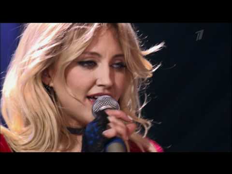 Видео: VIA Gra (ВИА Гра) - Sumasshedshiy (Live in Moscow 2011)