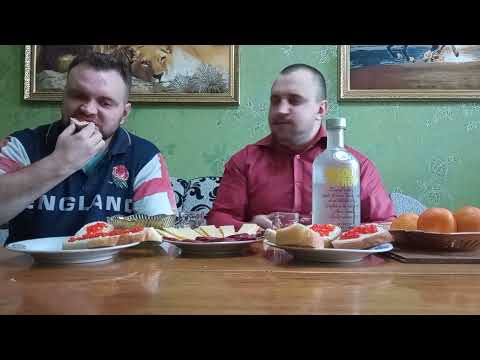 Видео: водка ABSOLUT Лимон всех с 2022 годом