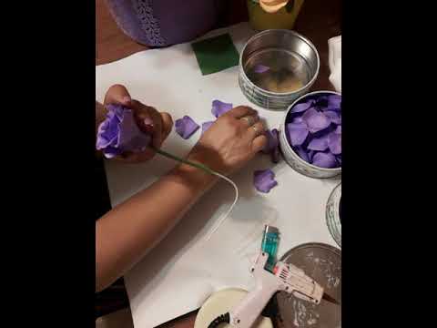 Видео: Роза из фоамирана для шляпной коробки!