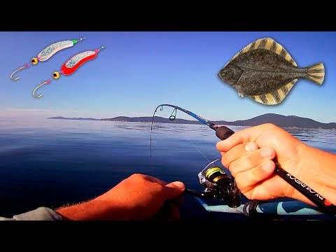 Видео: Ловля камбалы с лодки джигом на лайтовый спиннинг. Часть 1.