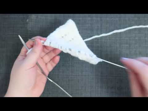 Видео: ШИКАРНЫЙ ДВУСТОРОННИЙ УЗОР СПИЦАМИ. Всего 1 ряд. Мастер класс