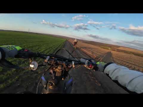 Видео: Кайфова дорога через поле. Kovi advance 250 i Kovi advance 300.