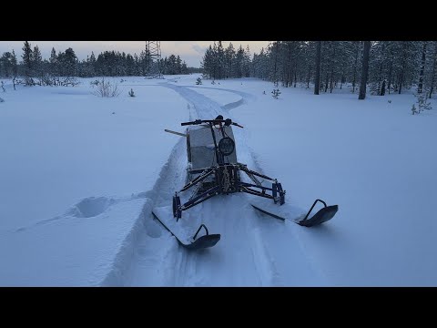 Видео: Снег 70см/ Едет или нет/ мотобуксировщик с лыжный модулем