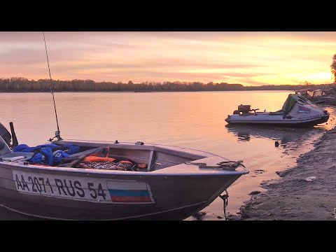 Видео: Рыбалка с Ночевой в щучьих угодьях. Отдых по-мужски! Спиннинг Джиг Октябрь