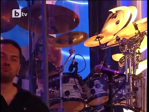 Видео: Слави Трифонов и Ку-Ку бенд - Само остани (LIVE)