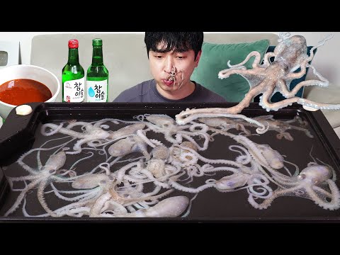 Видео: Сырой осьминог! Вкусный укус🐙 MUKBANG REALSOUND ASMR EATINGSHOW