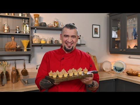 Видео: Цыпленок-корнишон в ржаном тесте. Паштет из куриной печени