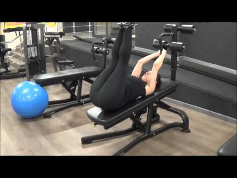 Видео: Тренировка за коремни мускули с Лучия — HealthStore