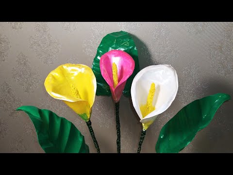 Видео: Каллы из пластиковых бутылок. Мастер класс.