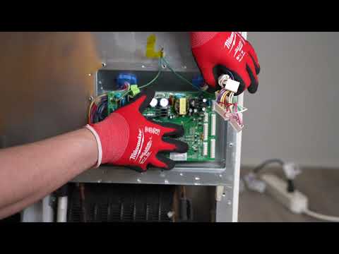 Видео: Диагностика управляющей платы. Замена конденсаторов.