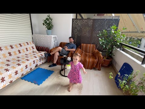 Видео: Вот так проходит линейка в греческой школе. Муж играет на пианино. Замужем за греком.
