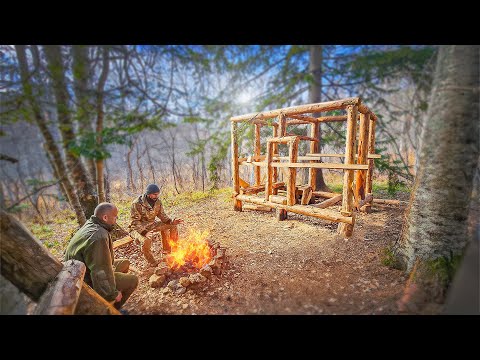 Видео: НЕСКОЛЬКО ДНЕЙ в ГЛУШИ - ПОСТРОИЛИ КАРКАС ЛЕСНОГО ДОМА | ИСПЫТАНИЯ ДОМА НА ДЕРЕВЕ