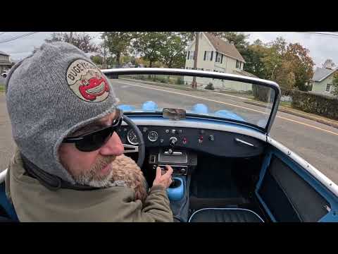 Видео: Прокатитесь на «Китти» — гоночном автомобиле Bugeye 1960 года, который продаётся. Идеальный вариа...