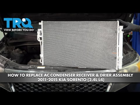 Видео: Как заменить конденсатор кондиционера и ресивер-осушитель в сборе на Kia Sorento (2.4L L4) 2011-2...