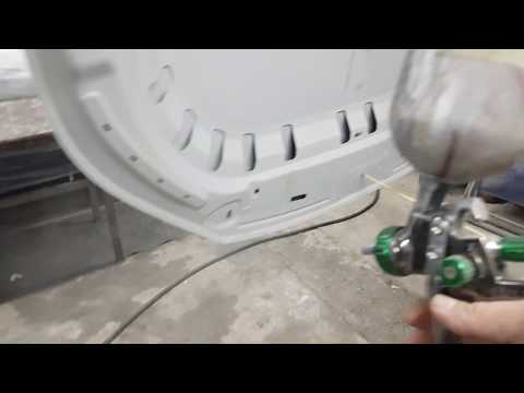 Видео: Школа автомаляра. Покраска база/лак. Капот+крыло.Авто из США ремонт под ключ. Tiguan. Часть 17