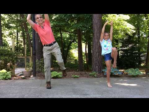 Видео: Основы постоянного равновесия: физические упражнения для детей для баланса # 001