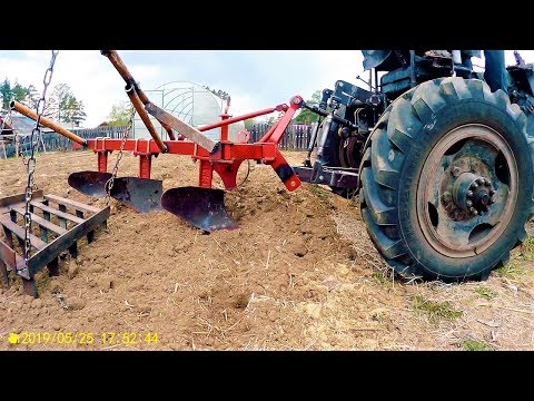 Видео: Купил плуг.  Пробую пахать.