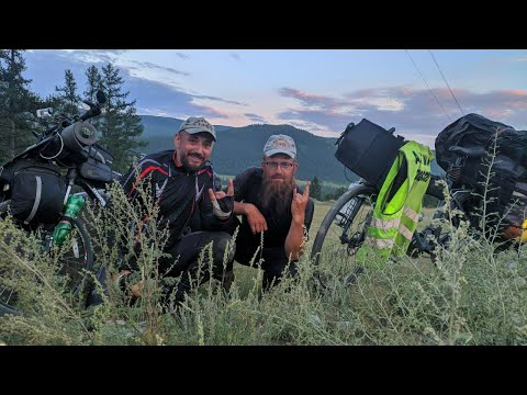 Видео: Встреча с Андреем Едуновым в велопутешествии по Горному Алтаю 2023