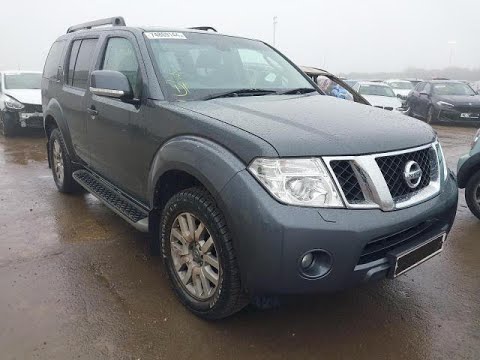 Видео: Обзор машины и проверка работы двигателя Nissan Pathfinder (R51M) 2010г. МКПП 2.5 D Англия 5X077