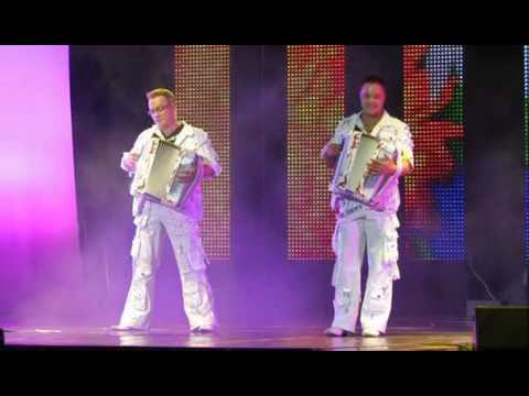 Видео: Попурри на Песни группа Любэ Любэ MIX Баян Микс BAYANMIX