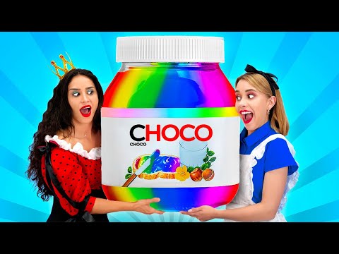 Видео: ЕДА ОГРОМНАЯ против МИНИАТЮРНОЙ НА 24 ЧАСА || Кто Победит? Эпические Битвы на Вкус от 123 GO! FOOD