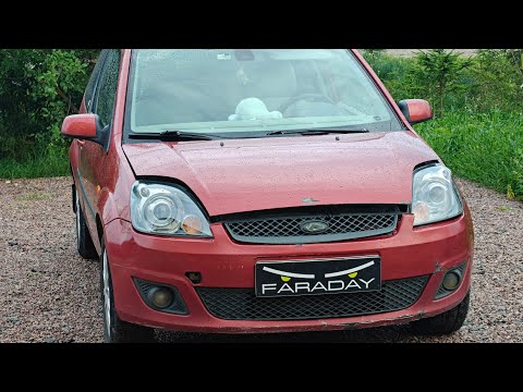 Видео: Ford fiesta 2006. Улучшаем свет. Ставим светодиодные модули.
