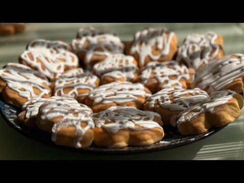 Видео: Медове печиво на кефірі - пухкі та ароматні, як у дитинстві