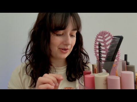 Видео: ASMR | Старшая сестра делает тебе макияж и ухаживает за кожей (личное внимание, тихий голос)