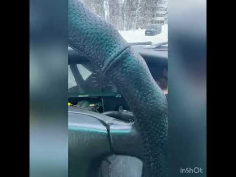 Видео: Ауди 100 с4 решение проблемы с поворотниками!