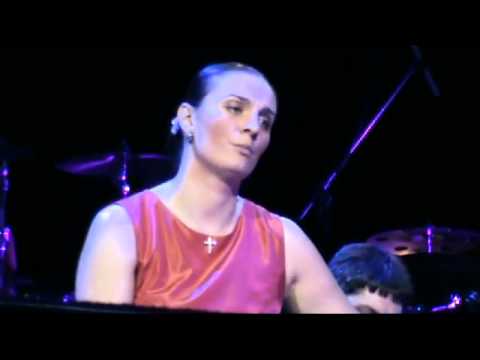 Видео: Елена Ваенга.Екатеринбург 09.10.2011г.