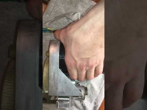 Видео: Мясорубка KENWOOD MG510