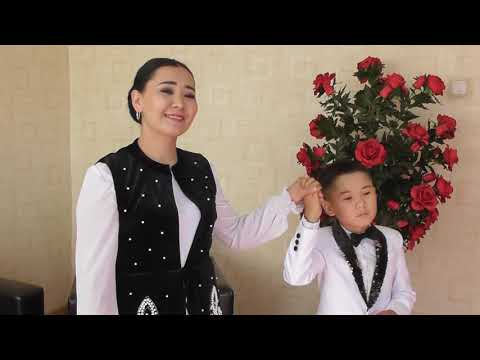 Видео: "Ана мен бала" орындайтындар Аида Әбілқасымова және Ерғанат Қанат