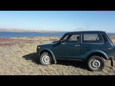 Видео: Будни нивовода  -  борьба с запахом бензина в салоне