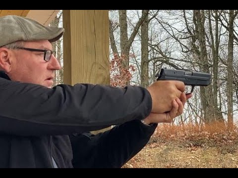 Видео: Пистолет Зиг 2340 На 20,50,100М