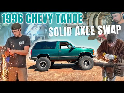 Видео: Замена неразрезного моста Chevy Tahoe 1996 года с установкой Atlas, 39-дюймовые шины Toyo