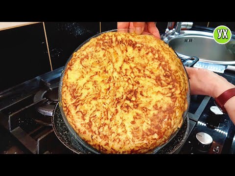 Видео: Когда есть капуста и пару яиц - готовим запеканку на сковороде.