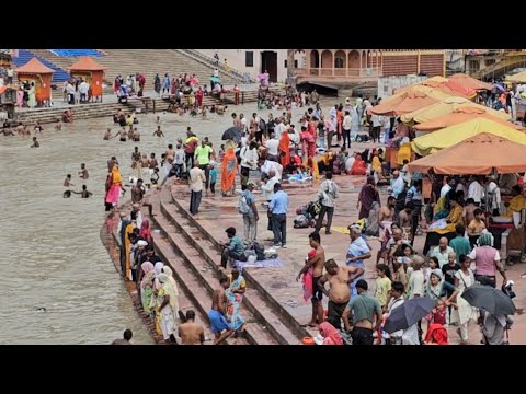 Видео: Харидвар. Har Ki Pauri, тут совершают святое погружение в Гангу. Обед в индийском стиле на Рынке.