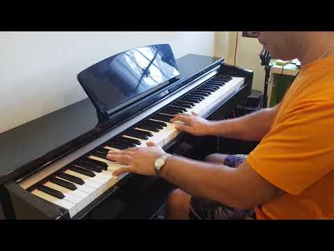 Видео: Позвони мне позвони. Песня из к/ф Карнавал