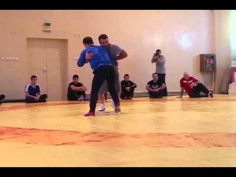 Видео: Мастер класс по вольной борьбе от Заура Батаева.