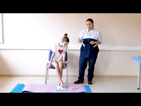 Видео: Комплексы ЛФК. Стопы 4 с фломастерами.