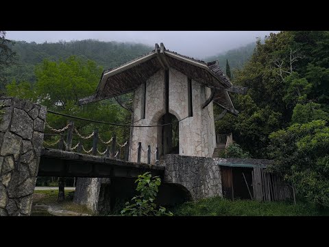Видео: Абхазия. Май 2025. Заброшенный замок. Белые скалы. Дача Сталина на холодной речке. Гагра. Море. Горы