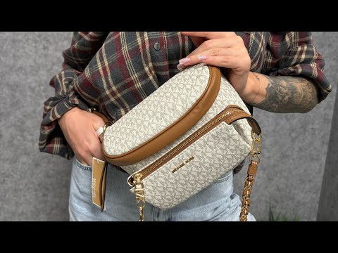 Видео: Распаковка сумки MICHAEL KORS Slater Medium Signature Logo Sling Pack (vanilla/acorn)